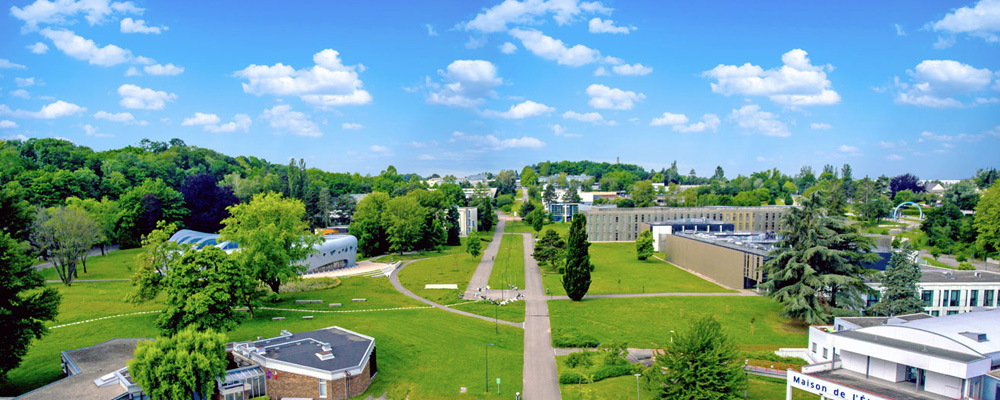 Campus de l'Université de Haute-Alsace, qui travaille sur la sobriété énergétique et la consommation compensatoire pour le projet ASIMUTE